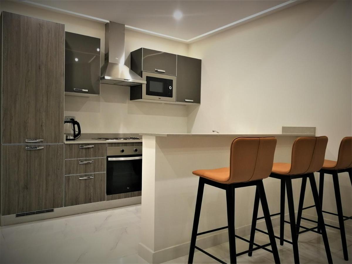 Infinity Juffair Suites Manama Zewnętrze zdjęcie